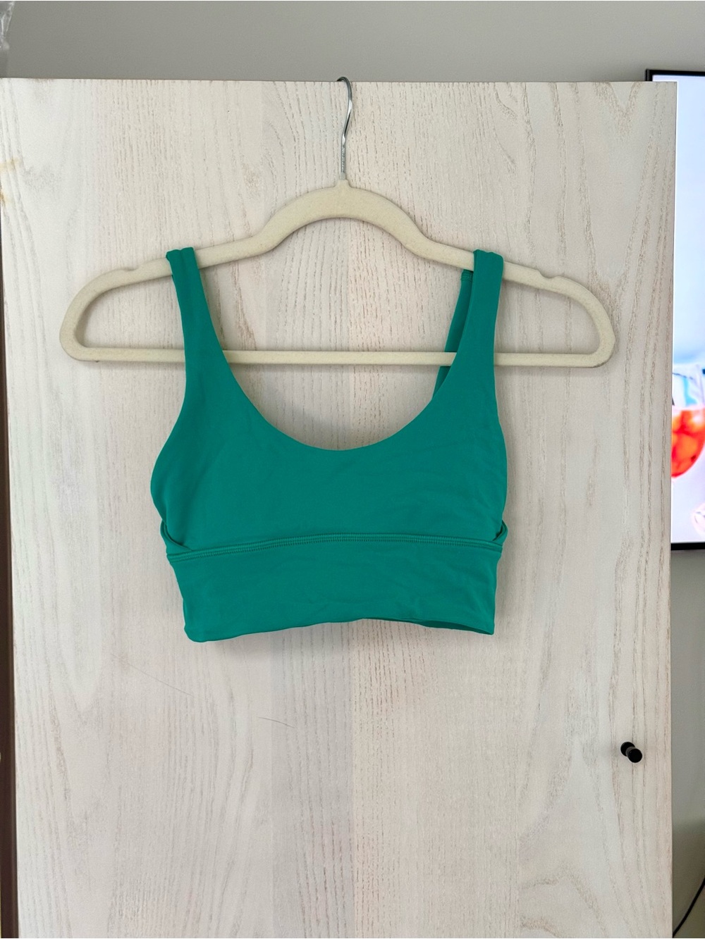 Lululemon Emerald Green Women’s Scoop Neck Sports Bra